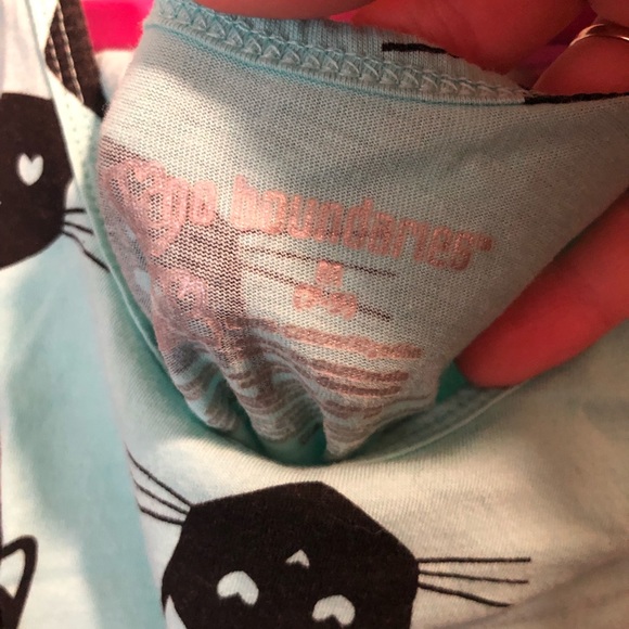 Cat tank top - Picture 2 of 4